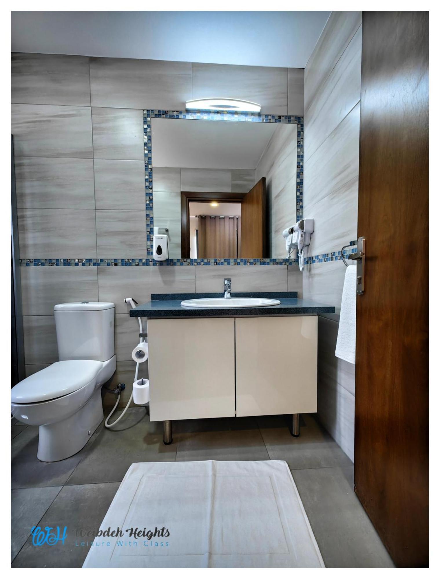 Weibdeh Heights Hotel Suites Амман Екстер'єр фото